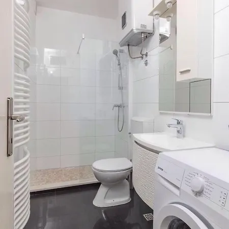 Apartment 5 Podgora