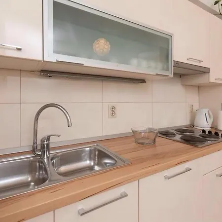5 Apartment *