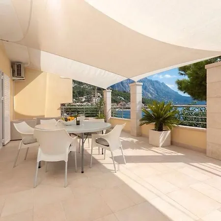 5 Apartment Podgora
