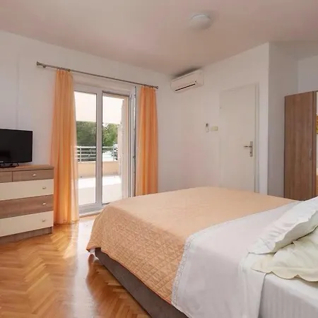 Διαμέρισμα 5 Podgora